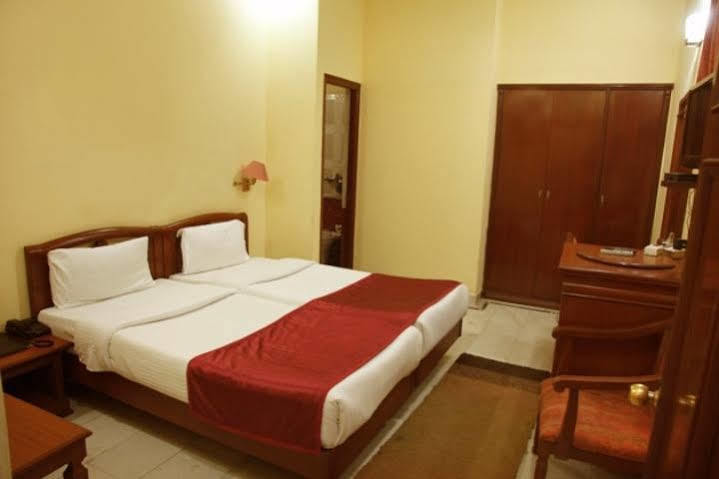Treebo Trend Corporate Inn Chandīgarh Exterior foto