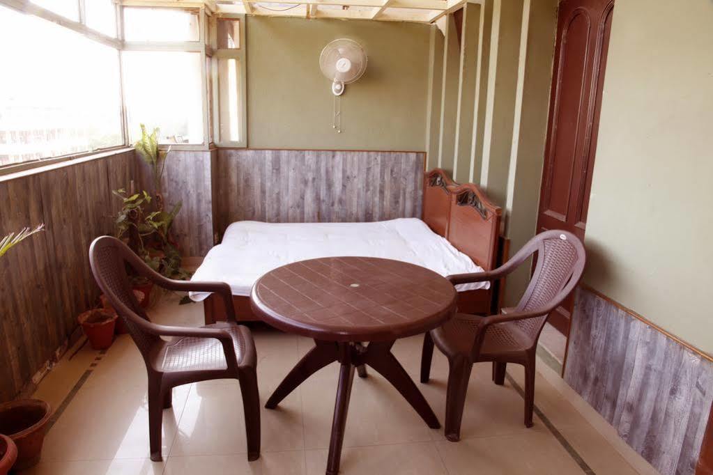 Treebo Trend Corporate Inn Chandīgarh Exterior foto