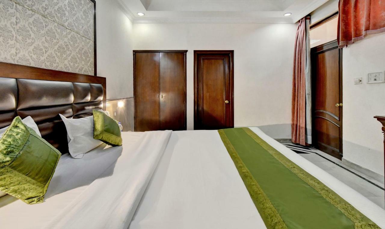 Treebo Trend Corporate Inn Chandīgarh Exterior foto