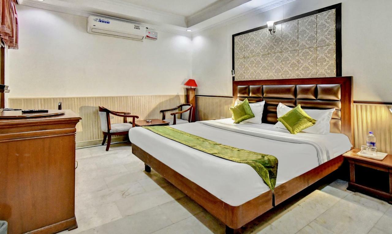Treebo Trend Corporate Inn Chandīgarh Exterior foto