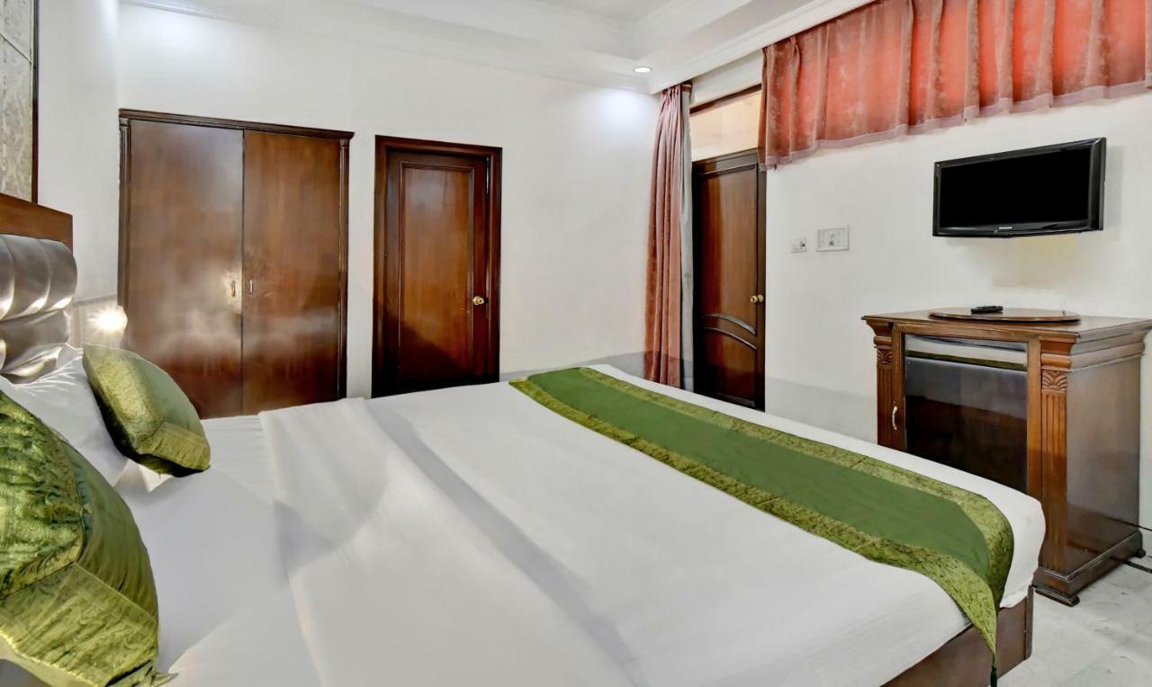Treebo Trend Corporate Inn Chandīgarh Exterior foto