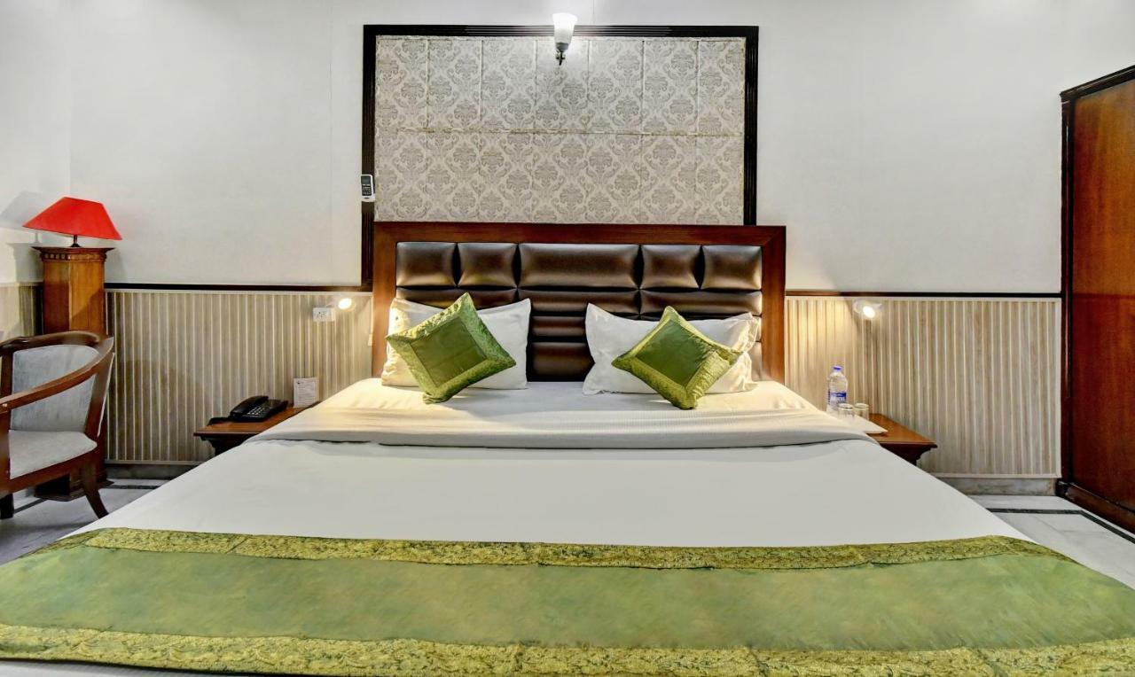 Treebo Trend Corporate Inn Chandīgarh Exterior foto